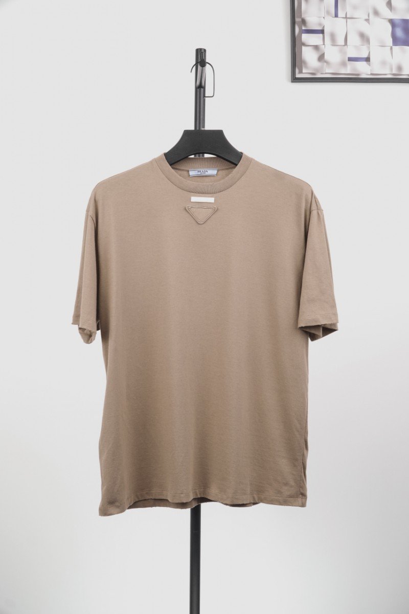 1-106-2.jpg Prada Patch Triangle Label Short Sleeve - 图片 1