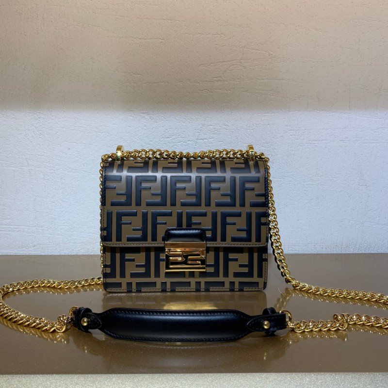 1-1110.jpg Fendi 077 - 图片 1