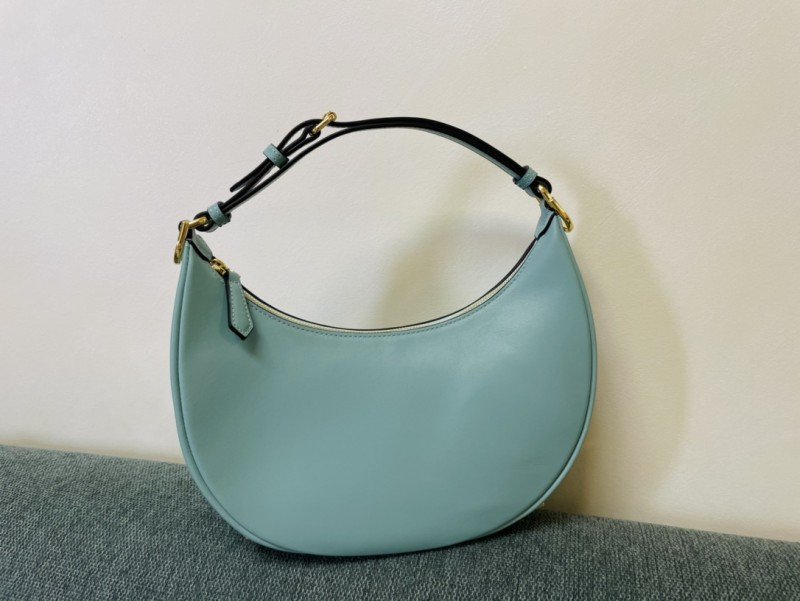 1-1116.jpg Fendi 083 - 图片 1