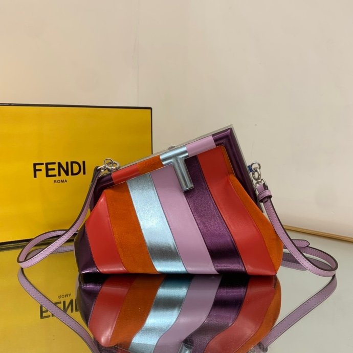 1-1154.jpg Fendi 121 - 图片 1
