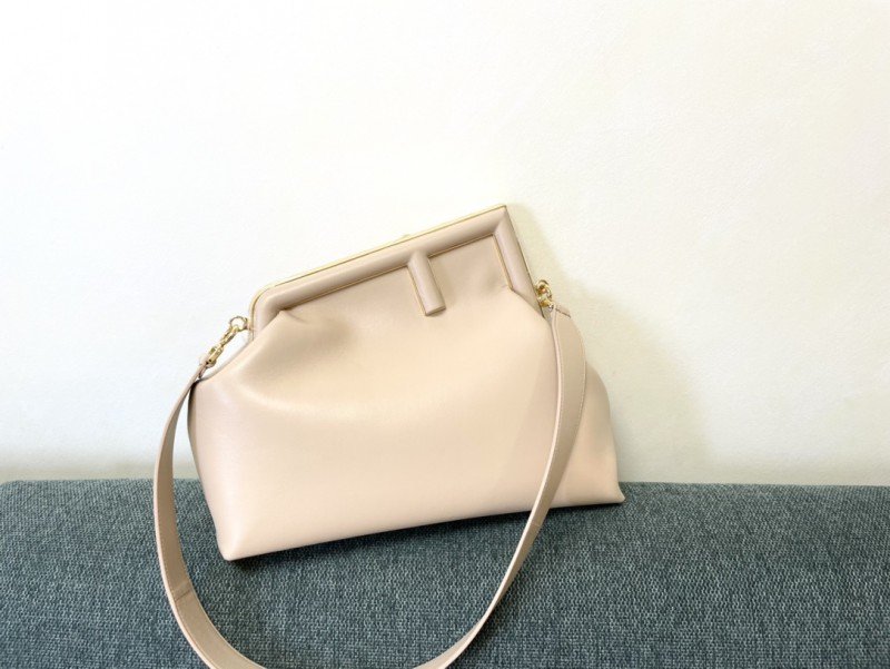 1-1171.jpg Fendi 138 - 图片 1