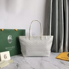 Goyard 077