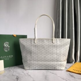 Goyard 104