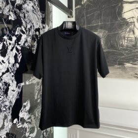 LV Embossed Small Label Classic Short Sleeve 2