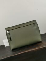 Loewe 001