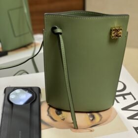 Loewe 010