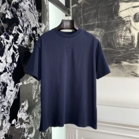 LV Embossed Small Label Classic Short Sleeve 3