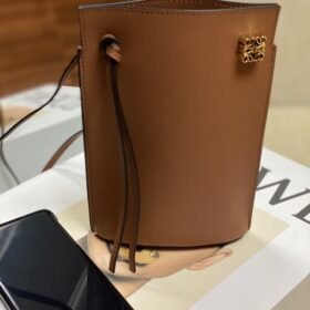 Loewe 012