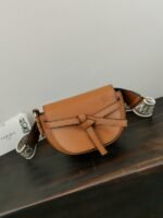 Loewe 037