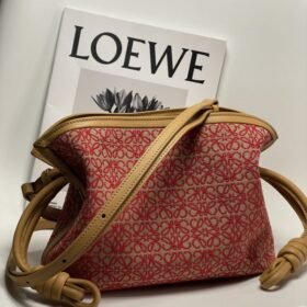 Loewe 076