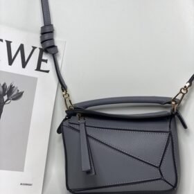 Loewe 077