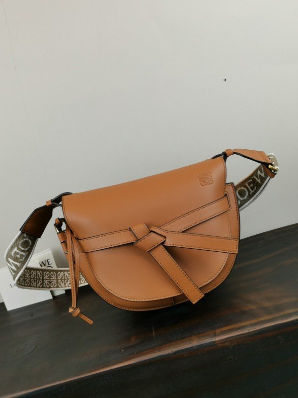 1-1534.jpg Loewe 136 - 图片 1