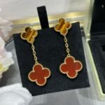 Van Cleef and Arpels Magic Alhambra earrings 2 motifs - 图片 2