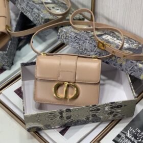 Dior 101