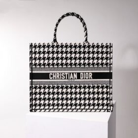 Dior 176
