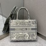 Dior 208