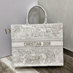 Dior 210
