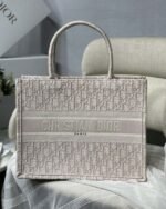 Dior 222