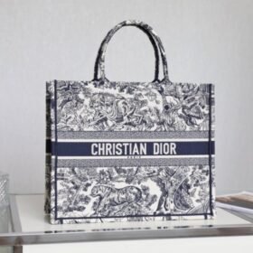 Dior 228