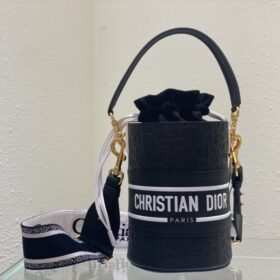 Dior 238