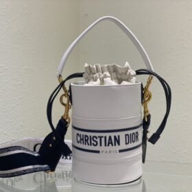 Dior 239