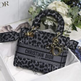 Dior 264