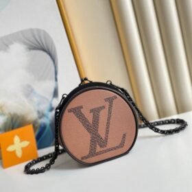 LV 082