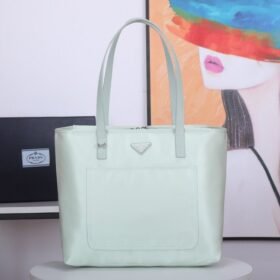 Prada 004