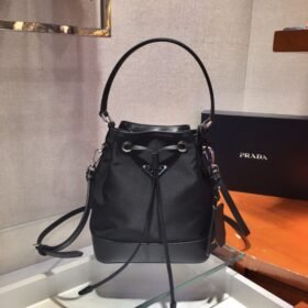 Prada 057