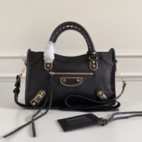 Balenciaga 016