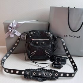 Balenciaga 044