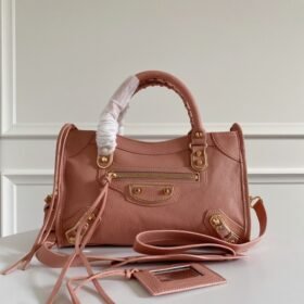 Balenciaga 074