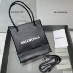Balenciaga 093