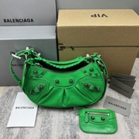 Balenciaga 134