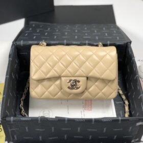 Chanel 049