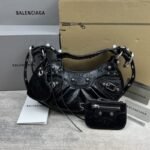Balenciaga 138