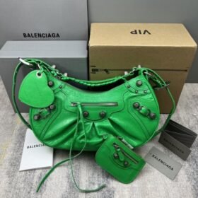 Balenciaga 143