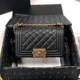 Chanel 056