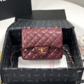 Chanel 057