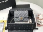 Chanel 061