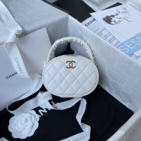 Chanel 218