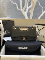 Chanel 273