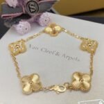 Van Cleef and Arpels Vintage Alhambra bracelet 5 motifs - 图片 2