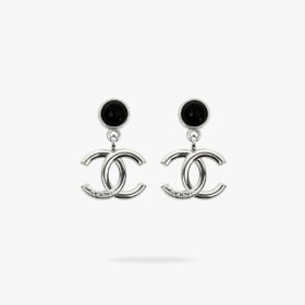 CHANEL CC Pearl earrings