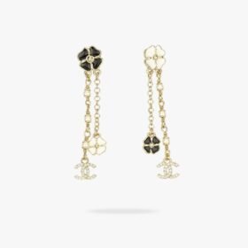 CHANEL CC Star Pearl earrings