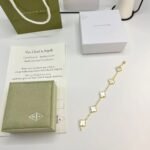 Van Cleef and Arpels Vintage Alhambra bracelet 5 motifs - 图片 6
