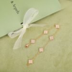 Van Cleef and Arpels Sweet Alhambra bracelet 6 motifs - 图片 2
