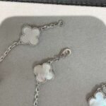 Van Cleef and Arpels Vintage Alhambra necklace 10 motifs - 图片 3