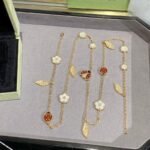 Van Cleef and Arpels Lucky Spring long necklace 15 motifs - 图片 4