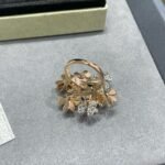 Van Cleef and Arpels Frivole ring 8 flowers - 图片 5